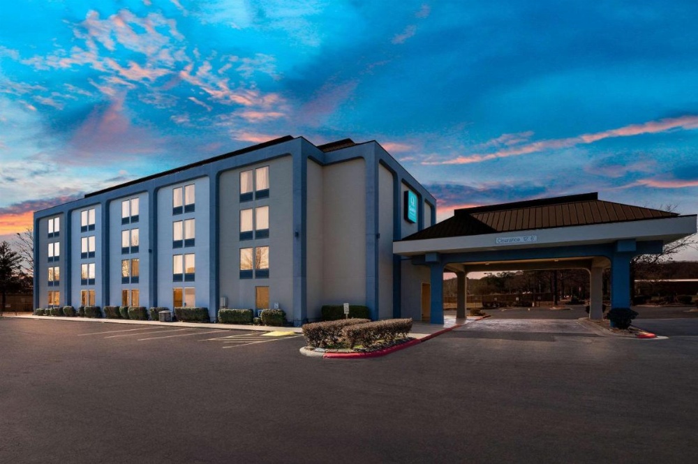 Quality Inn & Suites North Little Rock Image 10